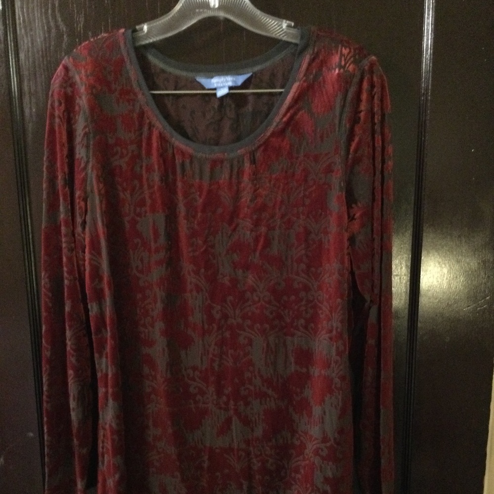 Simply Vera Wang Top